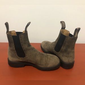 #1351 WOMEN'S Blundstone 
HIGH TOP BOOTS - RUSTIC BROWN